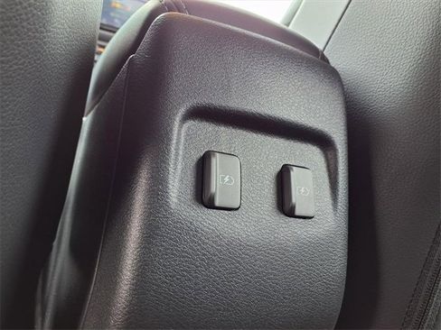 Used 2024 Nissan Kicks SR w/ SR Premium Package image 21