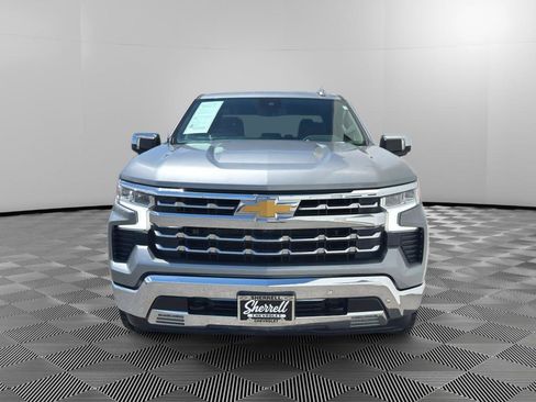 Used 2023 Chevrolet Silverado 1500 LTZ AWD/4WD image 2