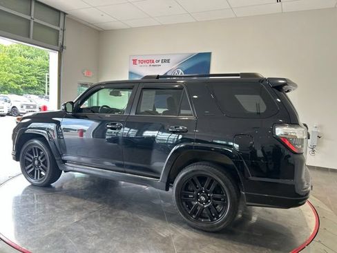 Used 2021 Toyota 4Runner Nightshade AWD/4WD image 4