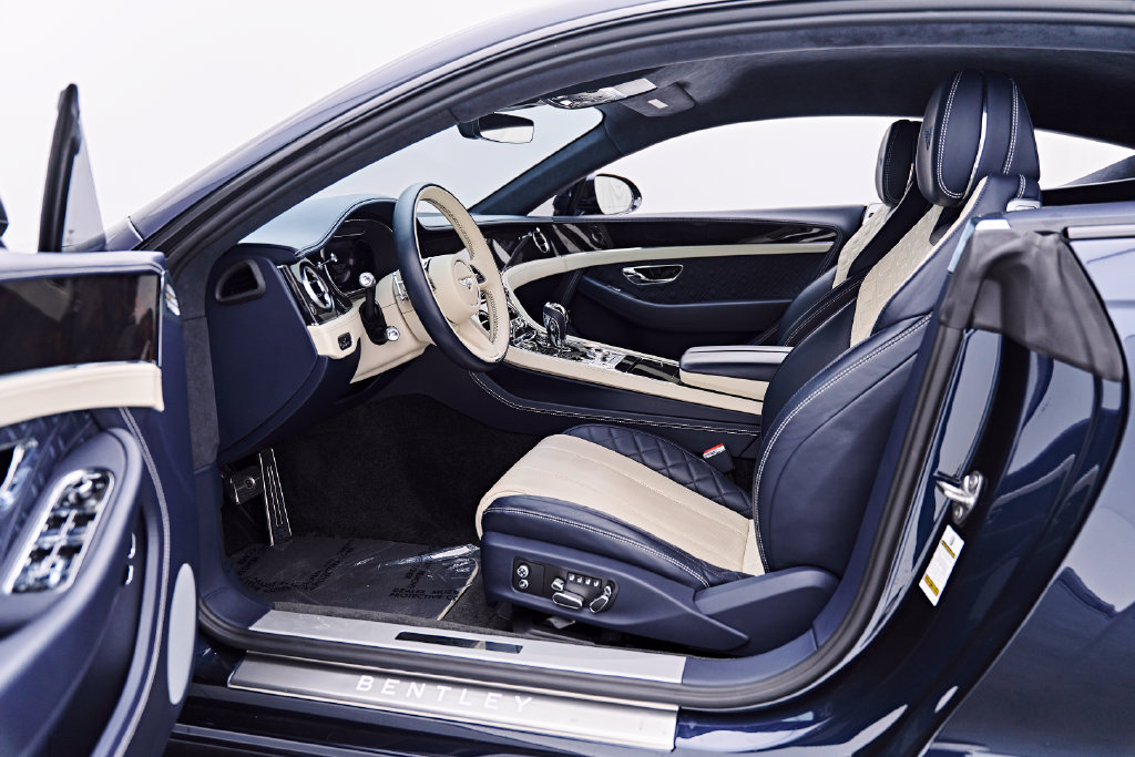 Used 2022 Bentley Continental GT AWD/4WD image 28