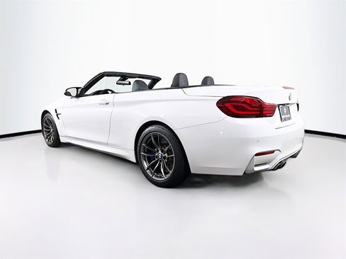 Used 2020 BMW M4 Convertible image 5