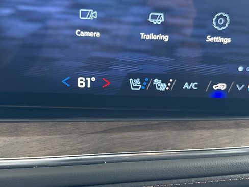 New 2026 Chevrolet Suburban High Country image 39