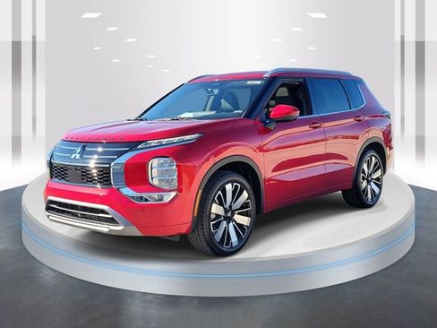 New 2026 Mitsubishi Outlander SEL image 3