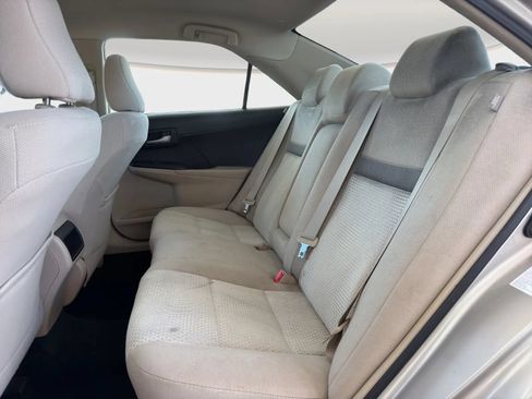 Used 2014 Toyota Camry LE FWD image 13