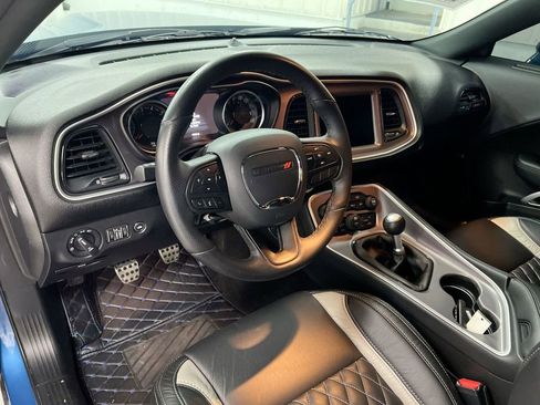 Used 2022 Dodge Challenger R/T Scat Pack RWD image 10