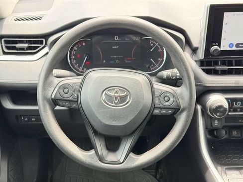 Used 2024 Toyota RAV4 XLE FWD image 13