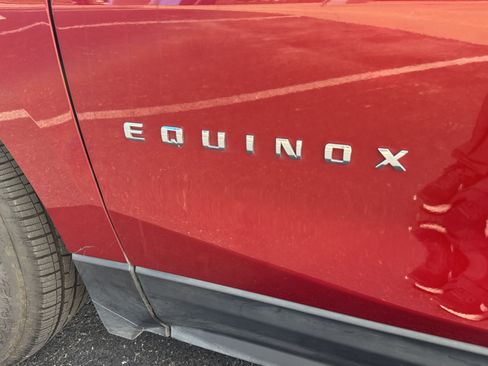 Used 2022 Chevrolet Equinox LT FWD image 37