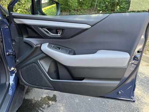 Certified 2025 Subaru Outback Premium image 8