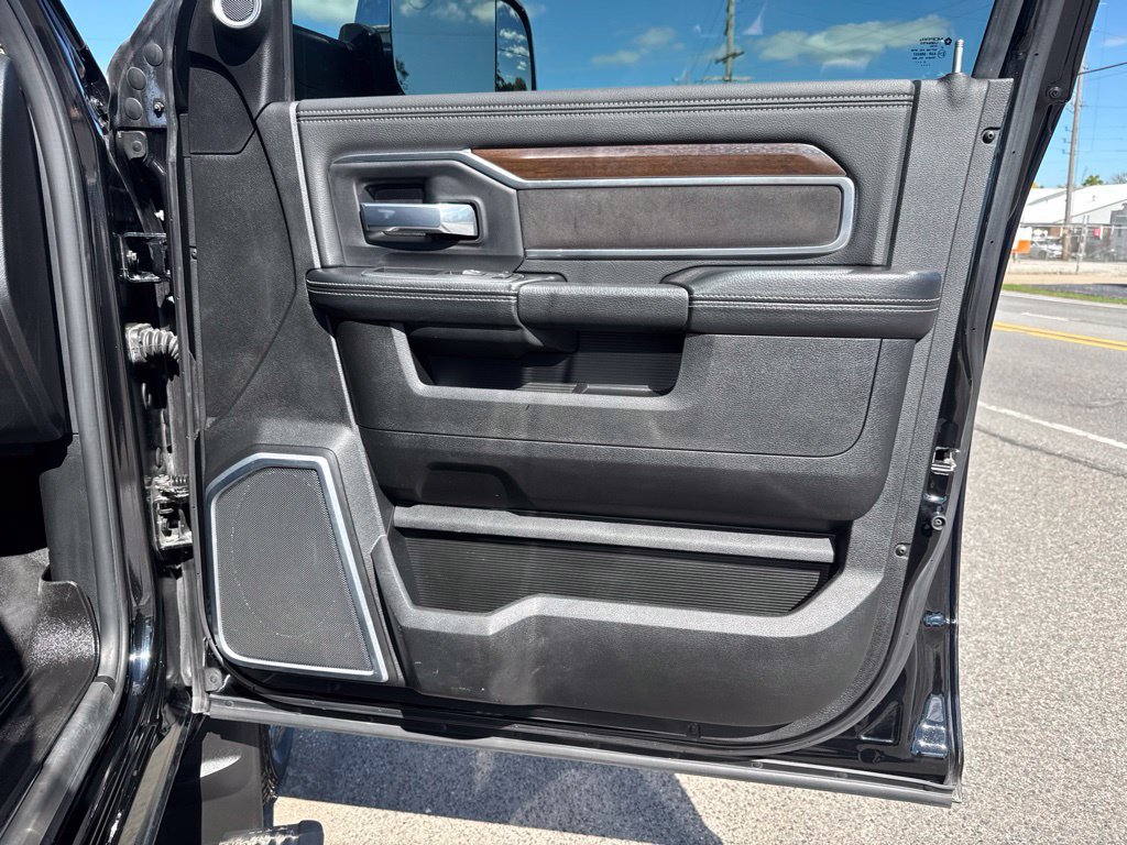 Used 2022 RAM 2500 Laramie AWD/4WD image 25