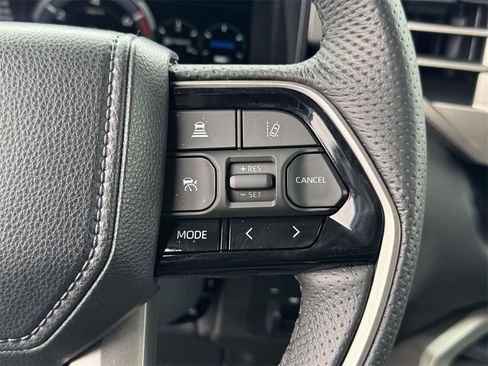 Used 2024 Toyota Tundra Limited image 22