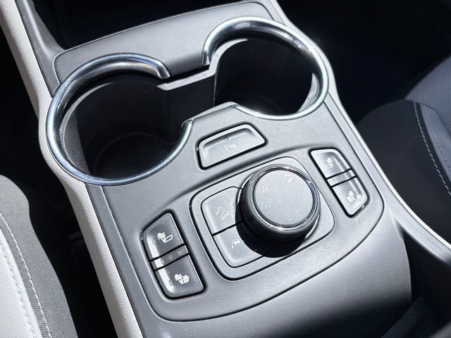 Used 2023 GMC Terrain SLT w/ Tech Package AWD/4WD image 23