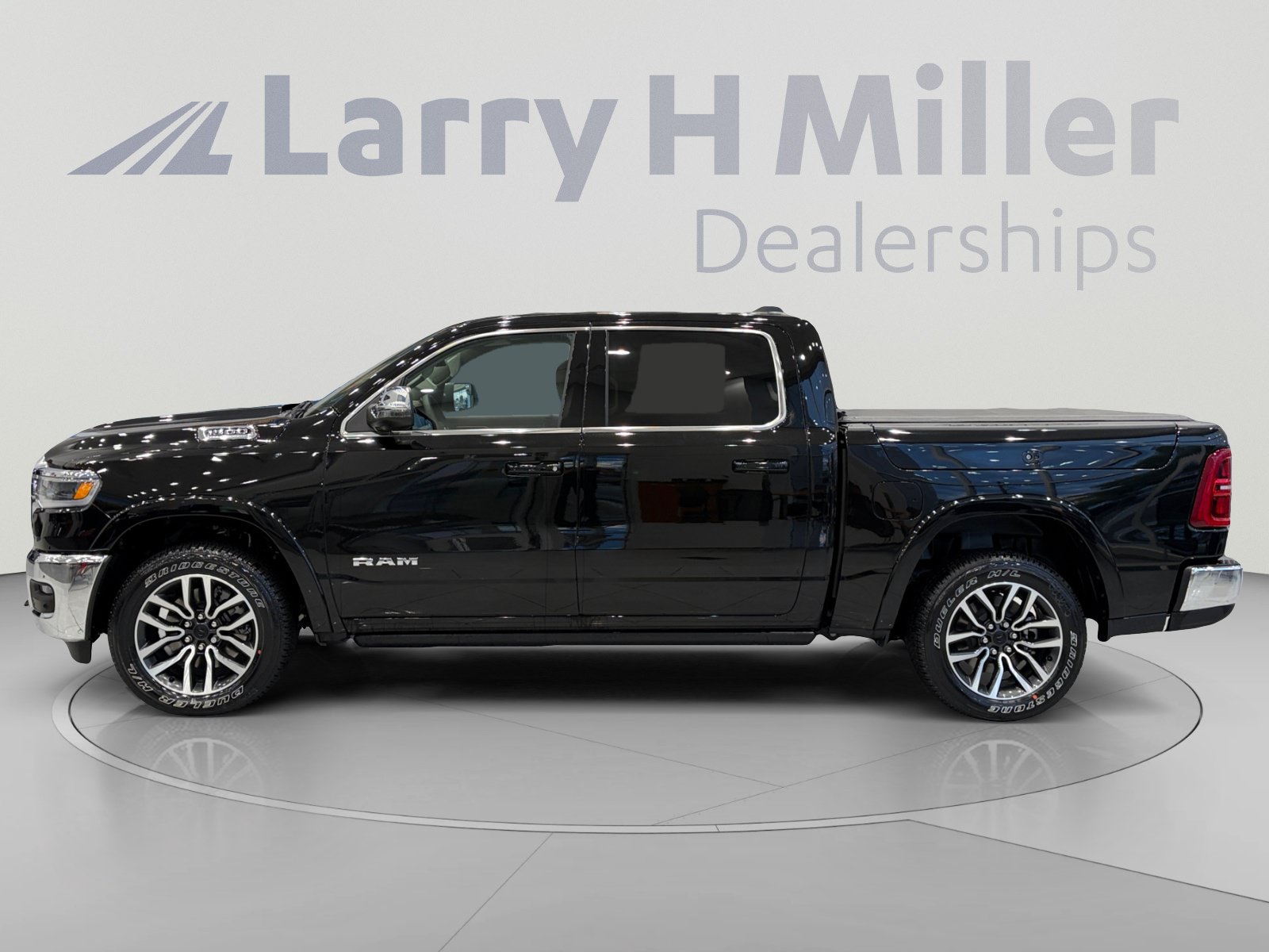 New 2026 RAM 1500 Limited AWD/4WD image 2