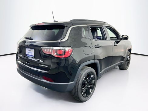 Used 2023 Jeep Compass Limited w/ Sun and Sound Group AWD/4WD image 5