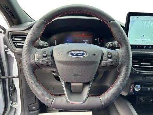 Used 2026 Ford Escape ST-Line w/ Tech Pack #1 AWD/4WD image 11
