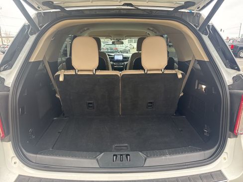 Used 2023 Ford Explorer Limited w/ Equipment Group 301A image 15