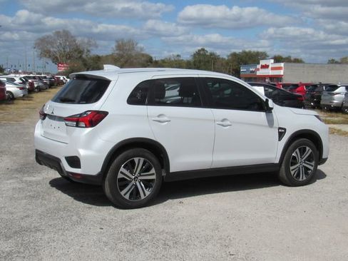 Used 2024 Mitsubishi Outlander Sport ES image 3