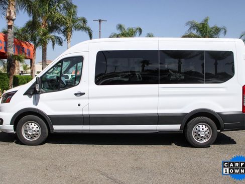 Used 2023 Ford Transit 350 XLT image 5