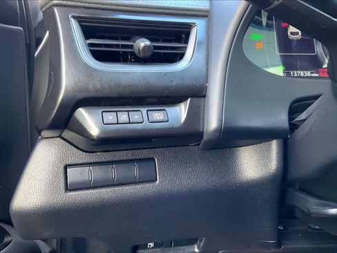 Used 2019 Lexus UX 250h w/ Accessory Package image 32