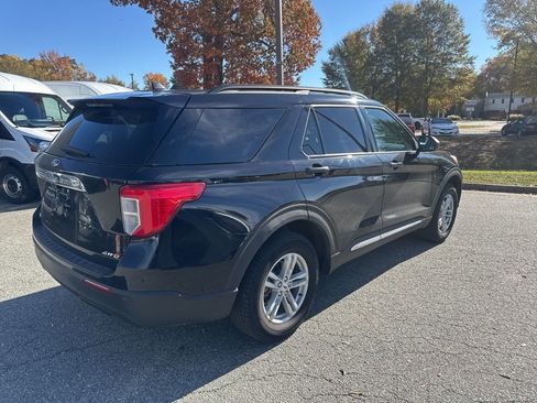 Certified 2022 Ford Explorer XLT image 39