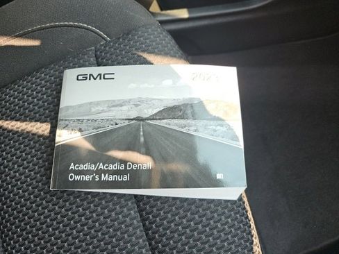 Used 2023 GMC Acadia SLE w/ Driver Convenience Package image 25