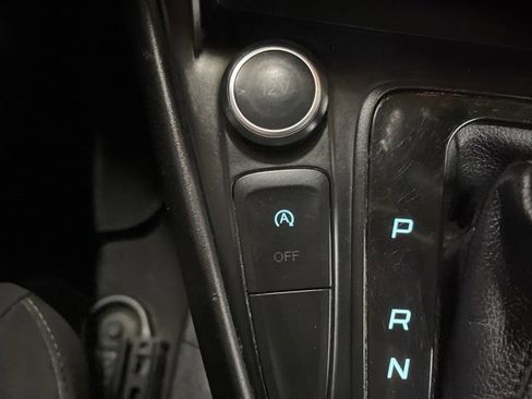 Used 2017 Ford Focus SE image 41