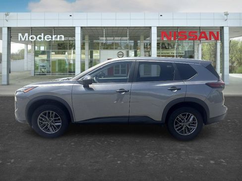 Certified 2024 Nissan Rogue S FWD image 2