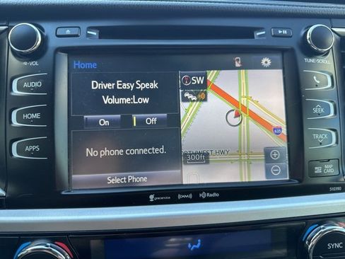 Used 2019 Toyota Highlander XLE image 20