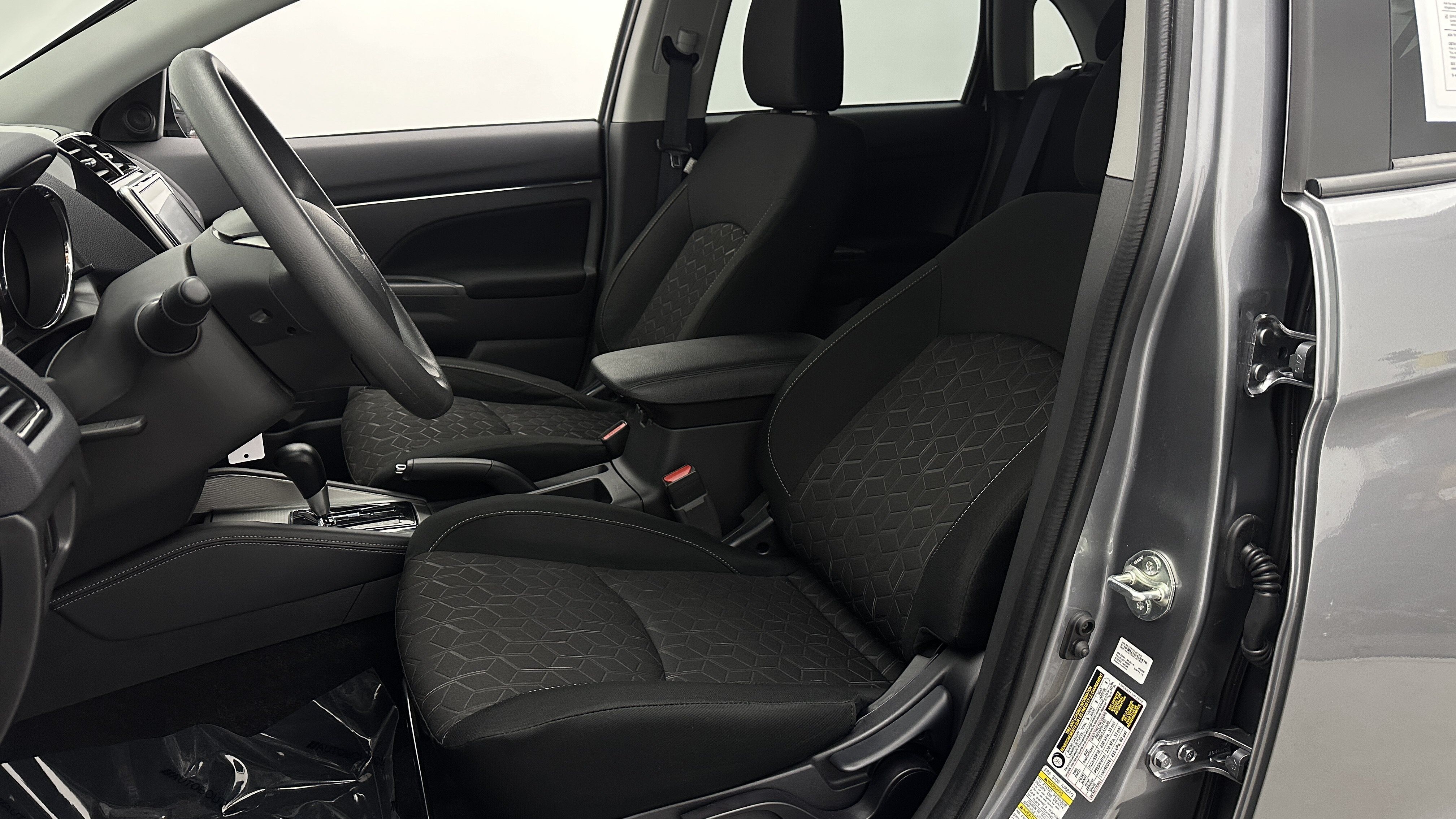 Used 2026 Mitsubishi Outlander Sport AWD image 13