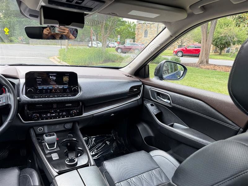 Used 2023 Nissan Rogue Platinum w/ Platinum Premium Package AWD/4WD image 31