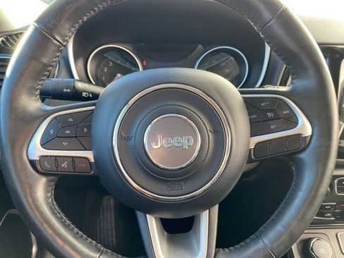 Used 2018 Jeep Compass Latitude w/ Popular Equipment Group image 8