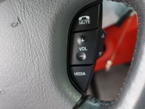 Used 2002 Ford Thunderbird RWD image 19