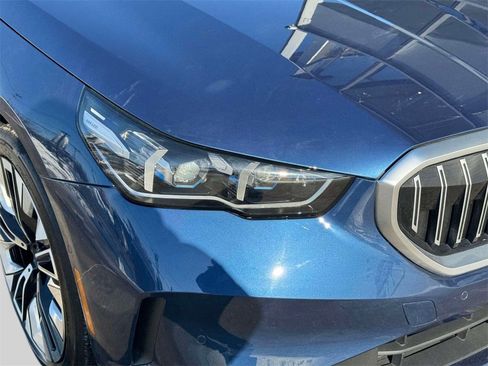 Certified 2024 BMW i5 eDrive40i w/ Convenience Package image 9