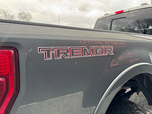 Used 2022 Ford F250 Lariat w/ Tremor Off-Road Package image 7