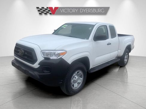 Used 2023 Toyota Tacoma SR image 4