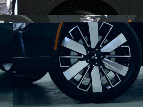 New 2026 Mitsubishi Outlander SE image 3