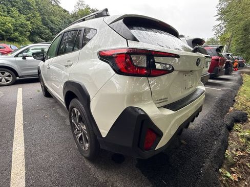 Used 2024 Subaru Crosstrek 2.0i Premium AWD/4WD image 4