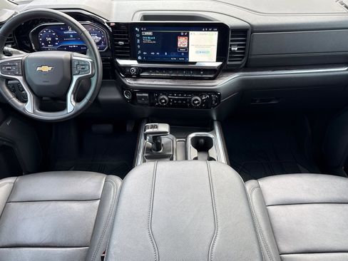 Used 2023 Chevrolet Silverado 1500 LTZ AWD/4WD image 17