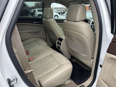 Used 2011 Cadillac SRX Luxury image 22