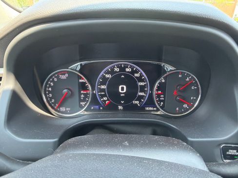 Used 2023 GMC Acadia Denali w/ Denali Ultimate Package AWD/4WD image 6