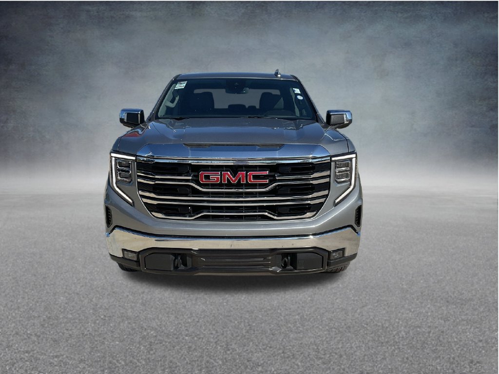 Used 2026 GMC Sierra 1500 SLT RWD image 2