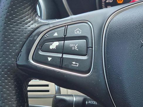 Used 2015 Mercedes-Benz C 300 4MATIC Sedan image 19