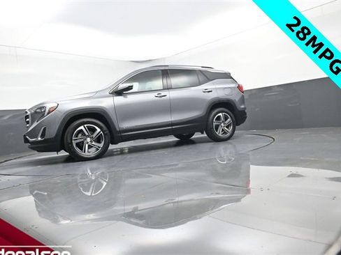 Used 2020 GMC Terrain SLT image 14