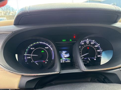 Used 2015 Toyota Avalon Limited image 14