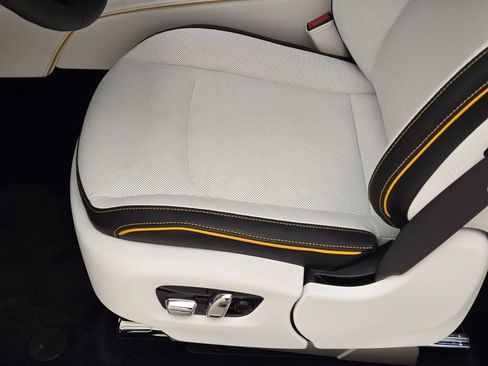 New 2025 Rolls-Royce Spectre Black Badge w/ Leather Finishing Pack image 28