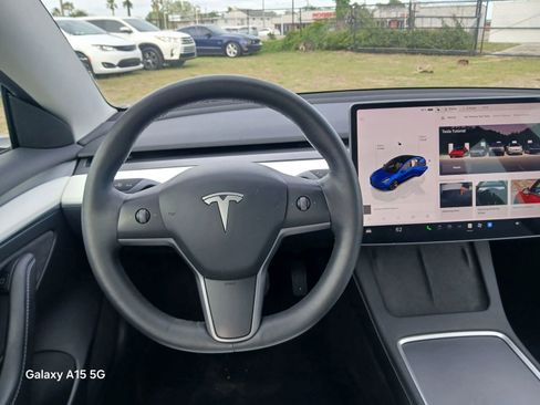 Used 2023 Tesla Model 3 Standard Range RWD image 23