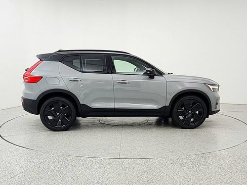 New 2026 Volvo XC40 B5 Ultra w/ Protection Package Premier AWD/4WD image 4