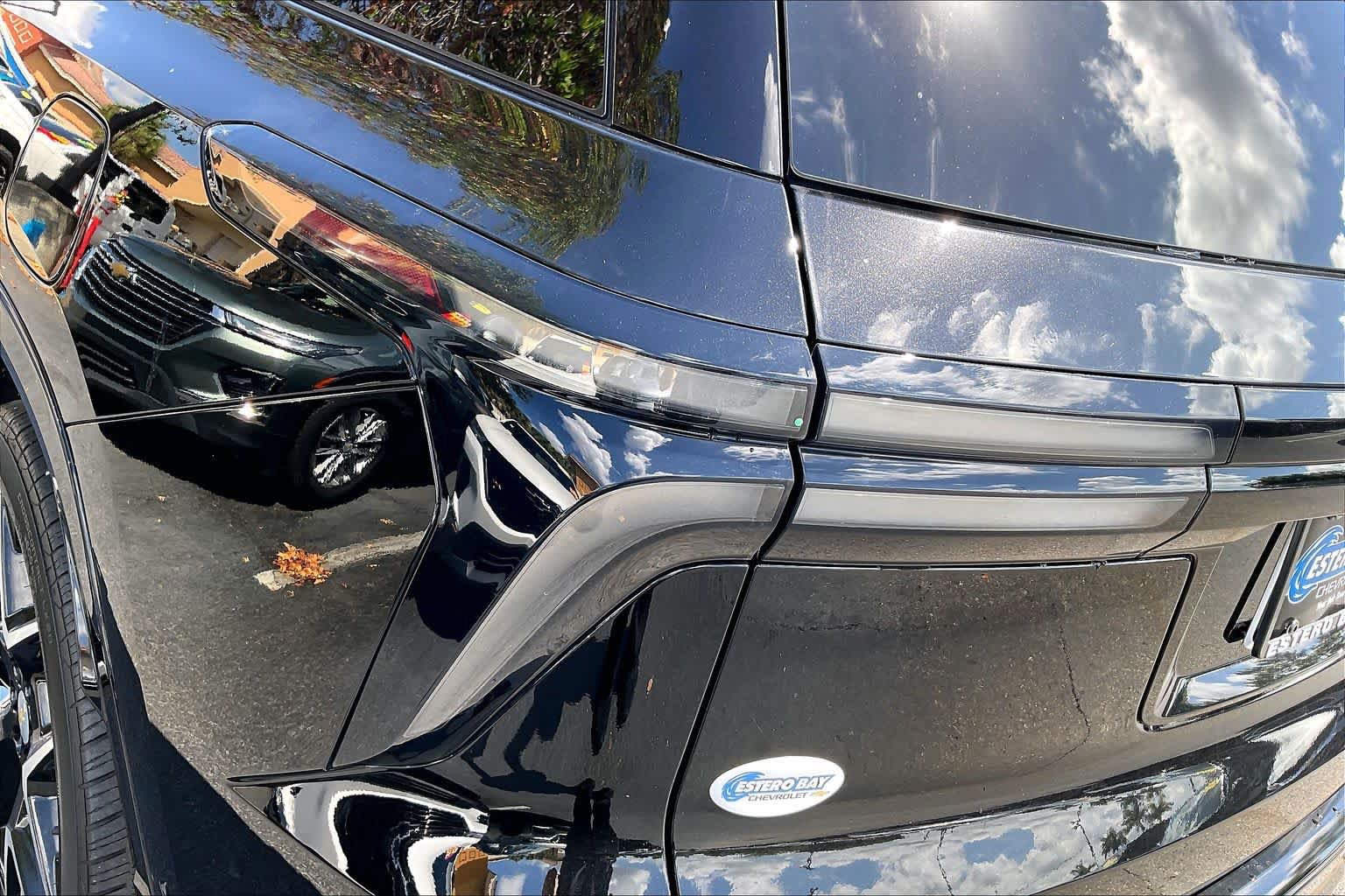 Used 2025 Chevrolet Traverse High Country w/ LPO, Floor Liner Package FWD image 83