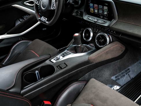 Used 2018 Chevrolet Camaro ZL1 RWD image 25