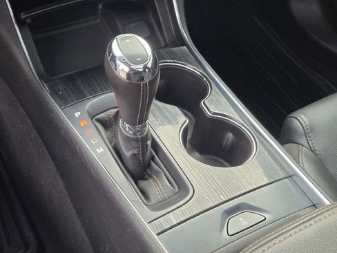 Used 2017 Chevrolet Impala LT w/ Convenience Package image 36