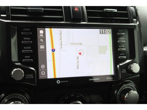 Used 2020 Toyota 4Runner TRD Off-Road Premium w/ Moonroof Package AWD/4WD image 29